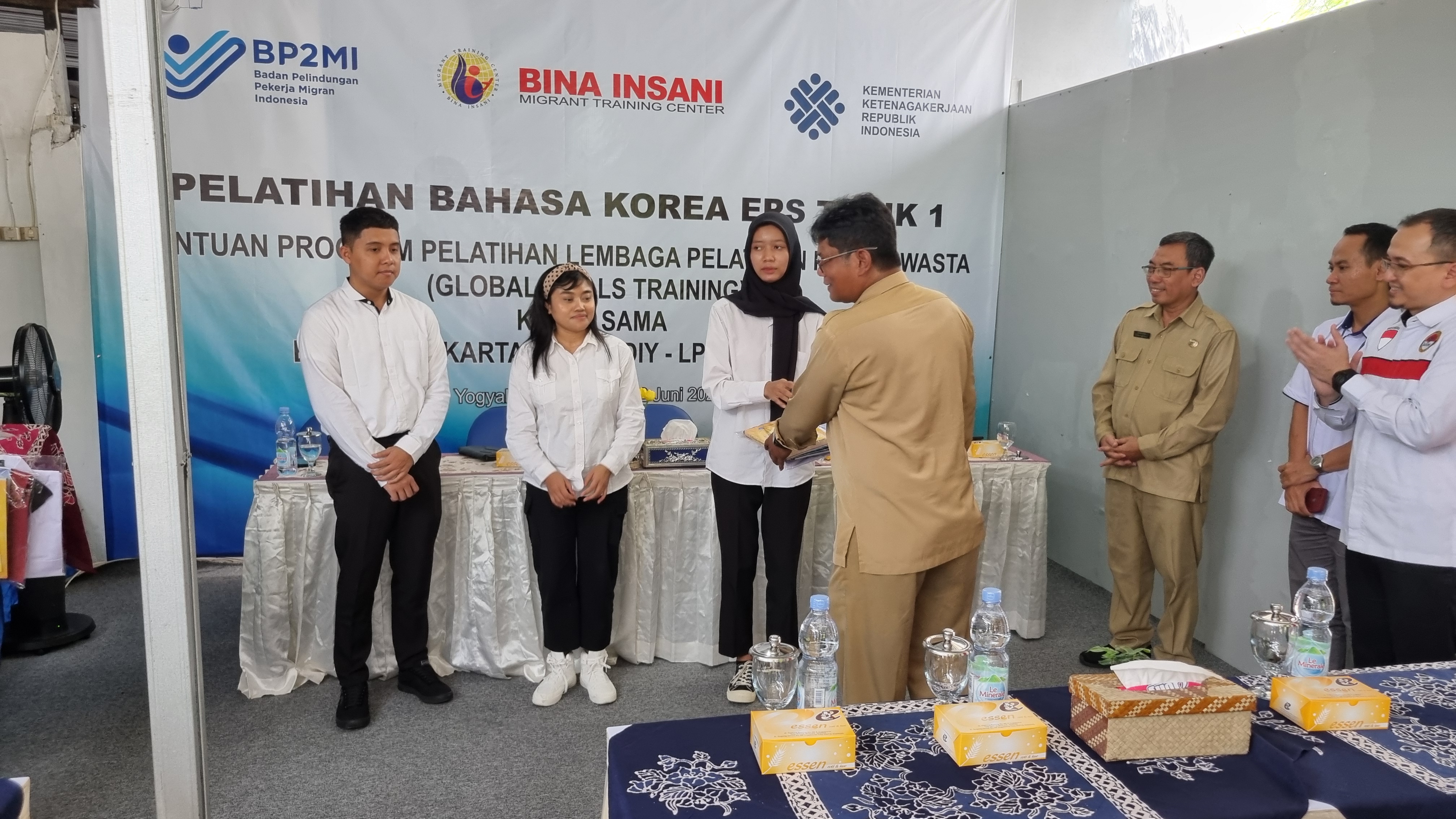 Alumni Bina Insani